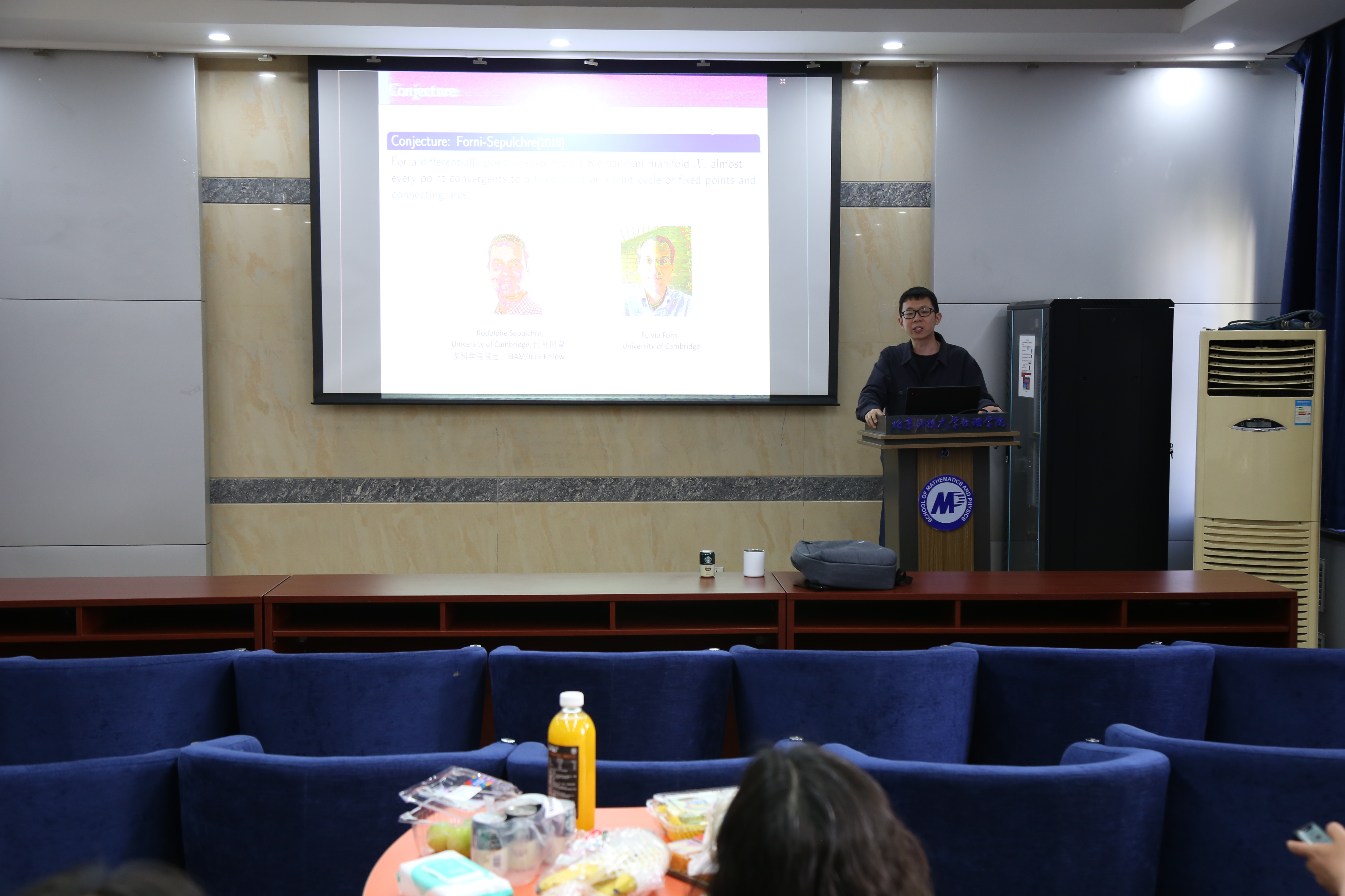 b1950e02b8f89b11b56a49c5fc34b9eb.jpg b1950e02b8f89b11b56a49c5fc34b9eb.jpg